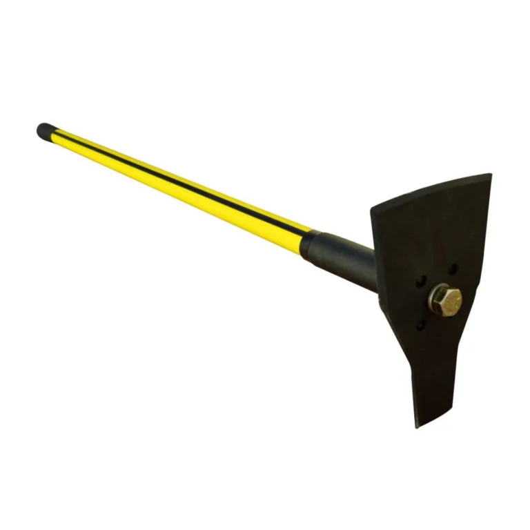 Triangle Hoe with Fiberglass Handle_1