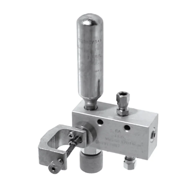 FLOW REGULATOR WITH THERMAL SWITCH (THERMAL TRIPPER)